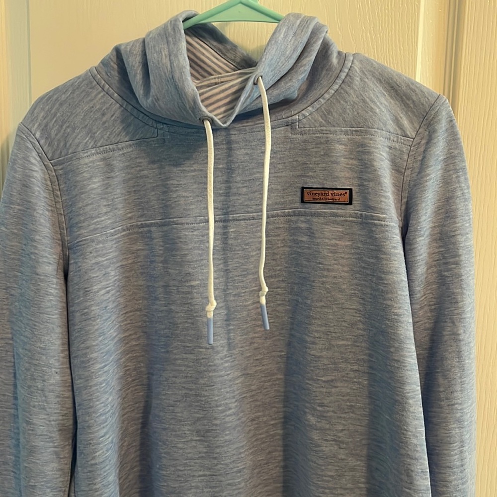 Vineyard Vines pullover